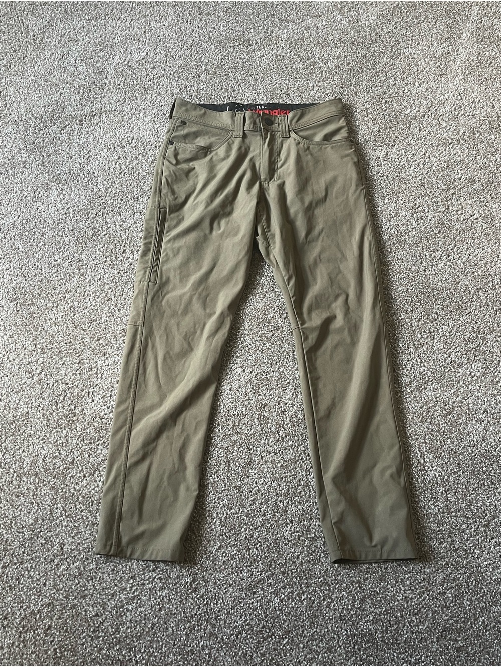 Wrangler Men’s Olive Green Straight Leg Pants (30 X 30)